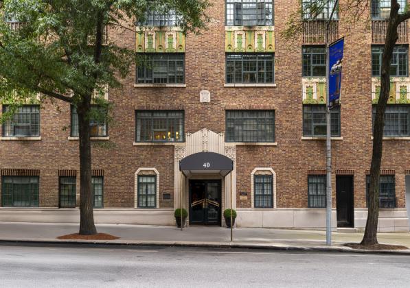 Exterior of 40 West 86th Street