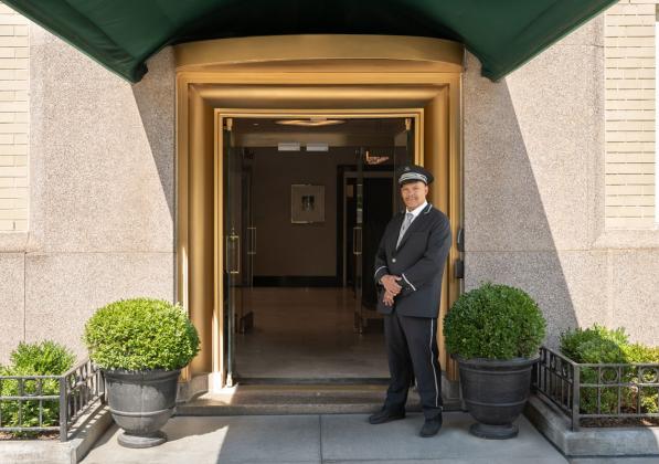 arrival-doorman-295-central-park-west-upper-west-side-new-york-rudin