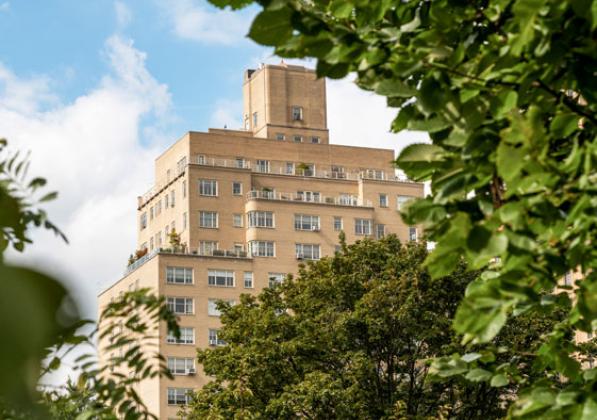 295 Central Park West Exterior