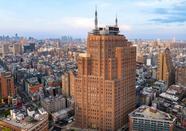 32 Avenue of americas building