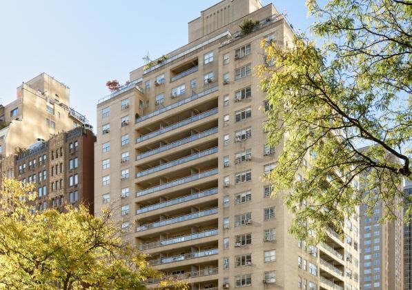 300 E 57th Exterior