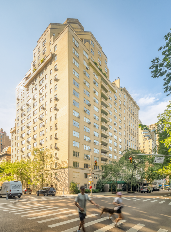Image of 945 Park Avenue Building