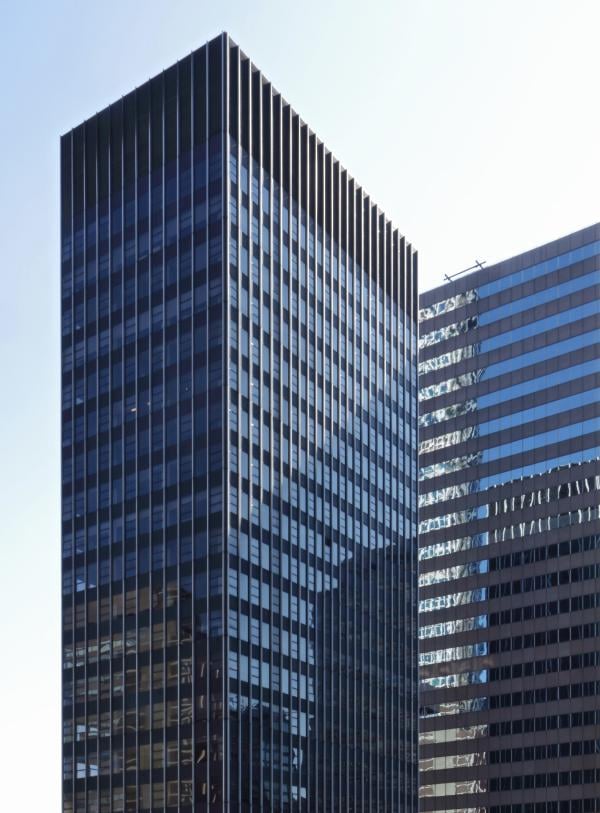 641 Lexington Avenue Exterior