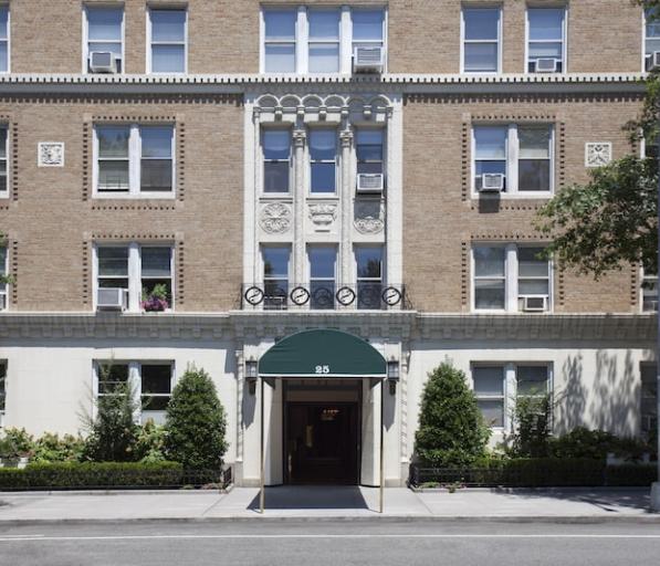 25 West 81st Street Exterior